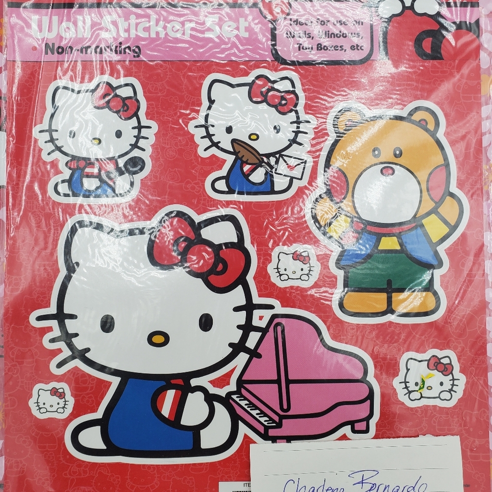 HELLO KITTY WALL STICKERS